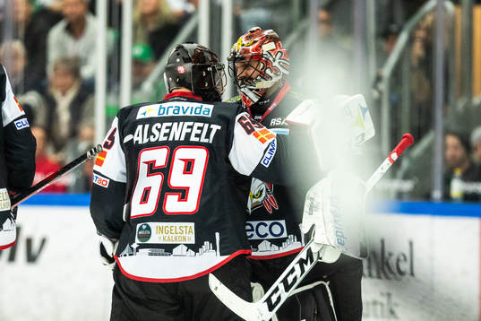 Malmö Redhawks målvakt Oscar Alsenfelt blir inbytt igen
