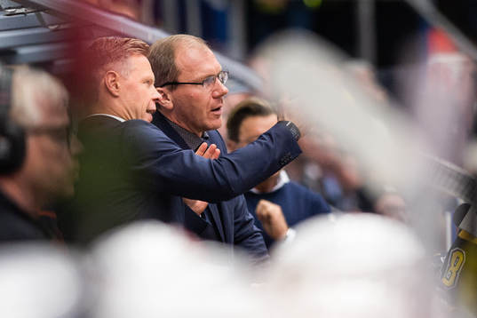 s assisterande tränare Nicklas Rahm och tränare Johan