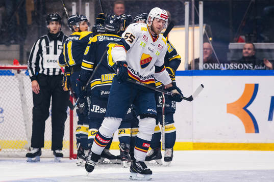 under ishockeymatchen i SHL mellan HV71 och Djurgården