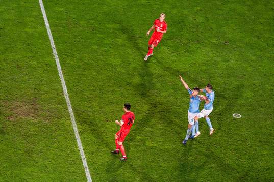 Markus Rosenberg of Malmö FF celebrates with Arnór Ingvi