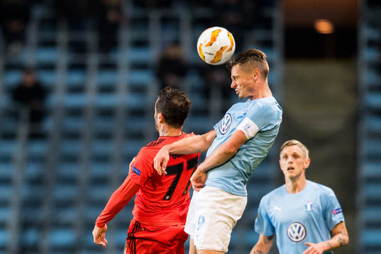 Markus Rosenberg of Malmö FF and Gökhan Gönül of of