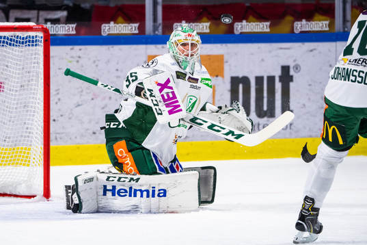 Färjestads målvakt Adam Werner