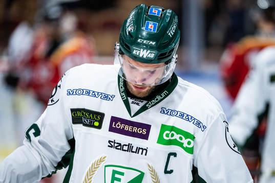 Färjestads Alexander Johansson deppar