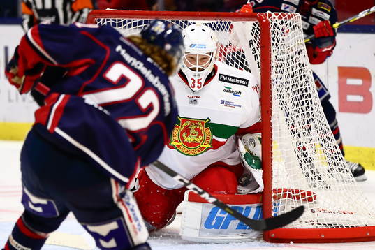 Linköpings Adam Brodecki gör mål 6-4 på Moras målvakt