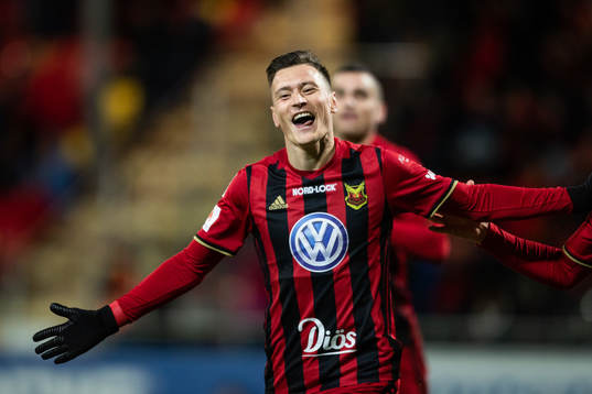 Östersunds Jamie Hopcutt jublar