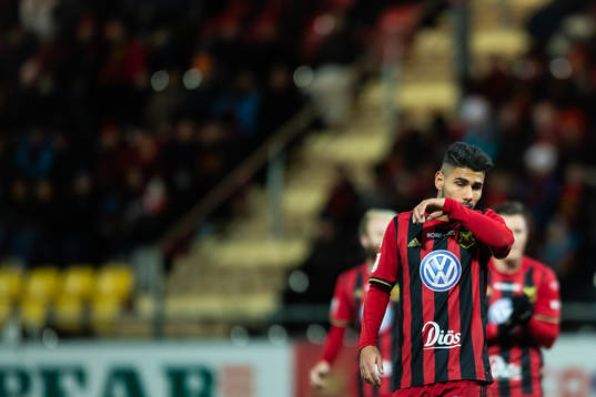 Östersunds Hosam Aiesh  deppar