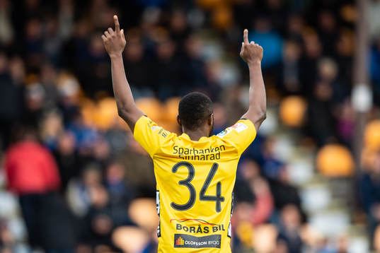 Elfsborgs Chinedu Obasi jublar