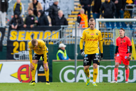 Elfsborgs Joakim Nilsson och Simon Lundevall deppar
