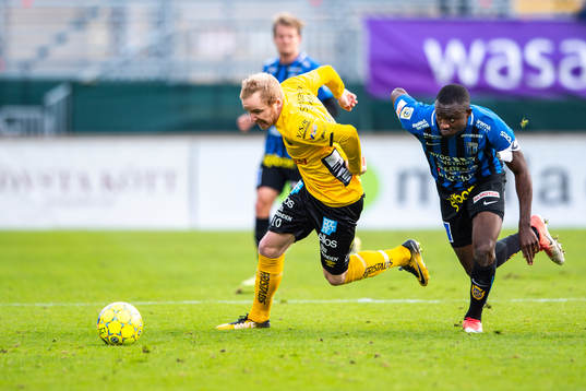 Sirius Moses Ogbu och Elfsborgs Simon Lundevall