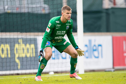 Sirius målvakt Lukas Jonsson