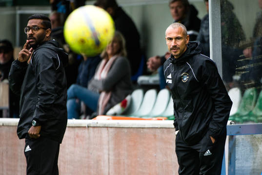 Ängelholms tränare Alexander Tengryd och Henrik Larsson