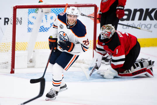 Leon Draisaitl of the Edmonton Oilers celebrates the 2-4