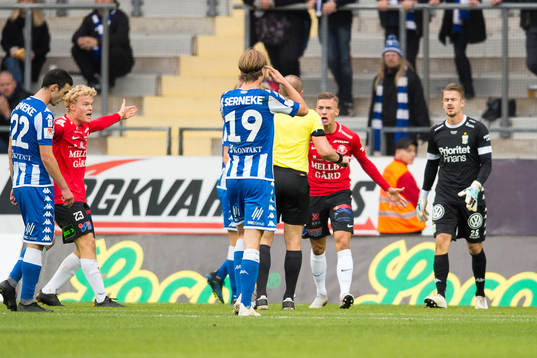 Trelleborgs Felix Hörberg klagar på domaren