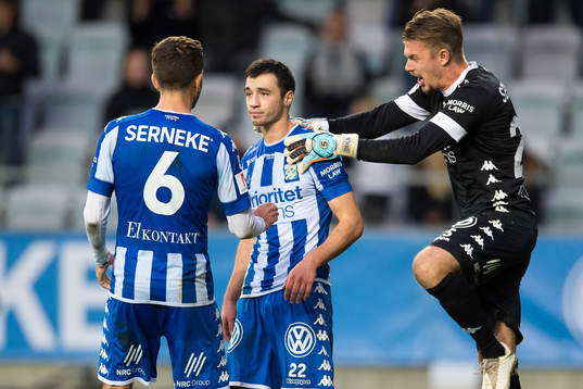 IFK Göteborgs målvakt Erik Dahlin jublar