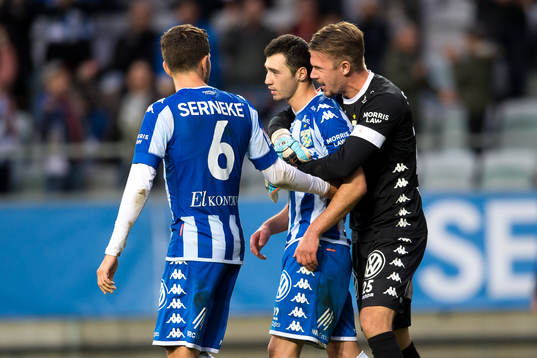 IFK Göteborgs målvakt Erik Dahlin jublar