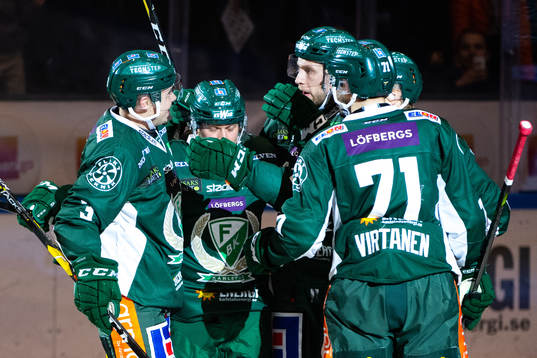 Färjestads spelar jublar