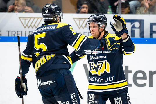 s Mattias Tedenby jublar