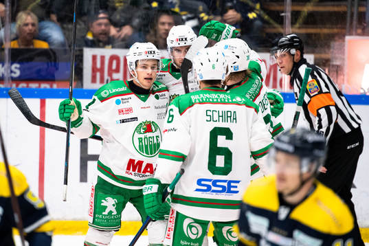 Rögles Leon Bristedt jublar eter 2-1