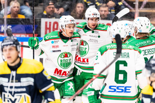 Rögles Leon Bristedt jublar