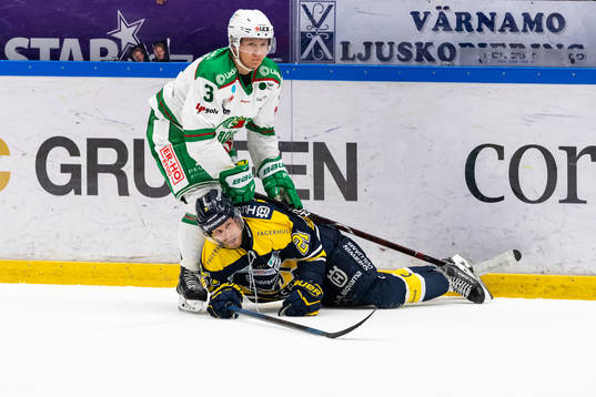 s Mattias Tedenby och Rögles Daniel Bertov