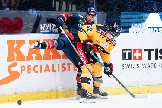 Djurgårdens Gustav Possler och Luleås Oscar Engsund