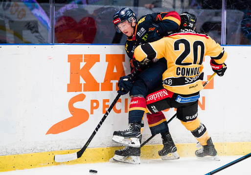 Djurgårdens Jonathan Davidsson och Luleås Jack Connolly