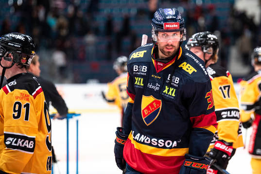 Djurgårdens Dick Axelsson deppar