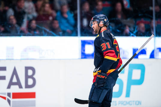 Djurgårdens Dick Axelsson deppar påväg till