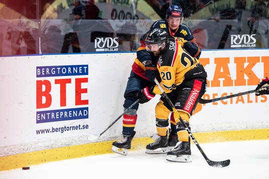 Djurgårdens Jakob Lilja och Luleås Jack Connollyi en