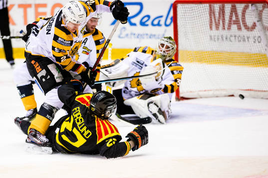 Brynäs Emil Forslund  gör 2-0