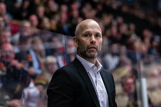 Brynäs tränare Tommy Sjödin innan ishockeymatchen i SHL