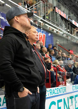 Malmö Redhawks materialförvaltare Anders Fagerström och