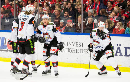 Malmö Redhawks Marcus Sylvegård jublar