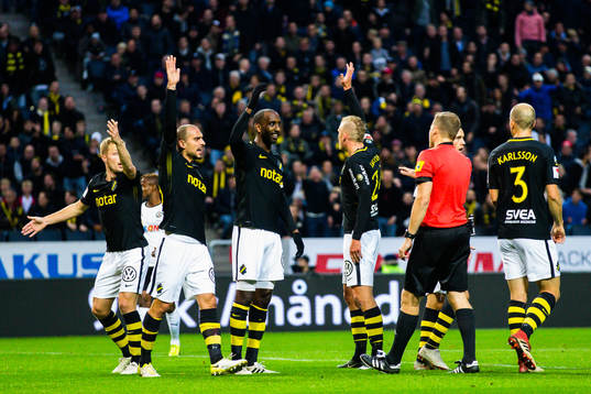 s spelare reagerar på domslut