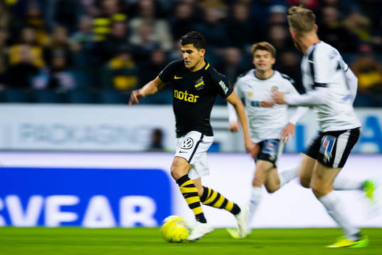 s Tarik Elyounoussi