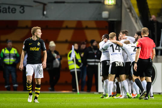 s Sebastian Larsson deppar