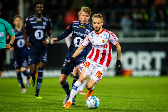 Sondre Sørli of Kristiansund and Daniel Mikal Aas Berntsen