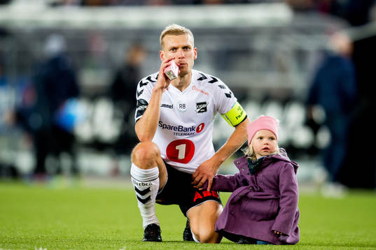 Steffen Hagen of Odd with his daughter