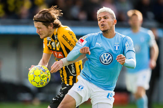 Häckens Erik Friberg och Malmö FFs Romain Gall