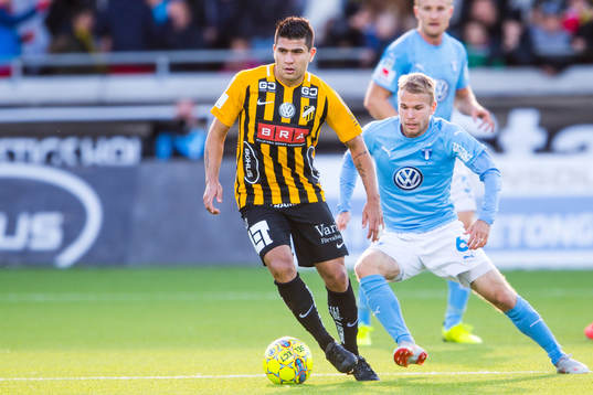 Häckens Paulinho och Malmö FFs Oscar Lewicki