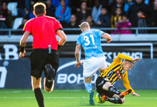 Malmö FFs Franz Brorsson och Häckens Viktor Lundberg