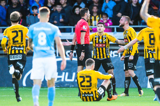 Häckens Paulinho och Alexander Faltsetas reagerar på