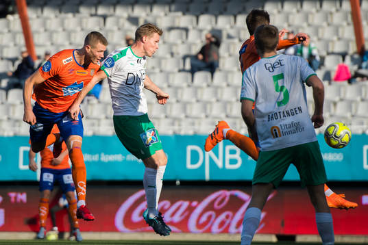 Hólmbert Fridjónsson of Aalesund scores the 1-1 goal