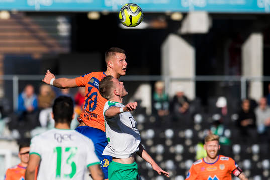 Hólmbert Fridjónsson of Aalesund and Kristian Lønstad