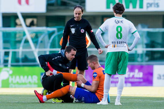 Hólmbert Fridjónsson of Aalesund with an injury
