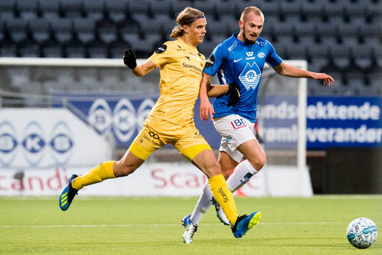 Ulrik Saltnes of Bodø/Glimt and Eirik Hestad of Molde