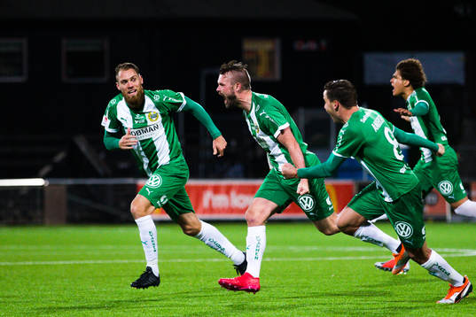 Hammarbys Mads Fenger Nielsen jublar