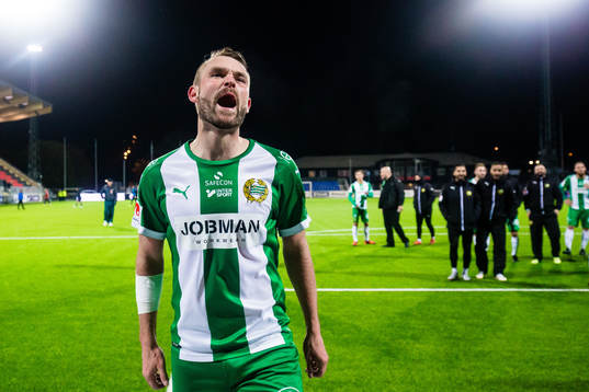 Hammarbys Mads Fenger Nielsen jublar