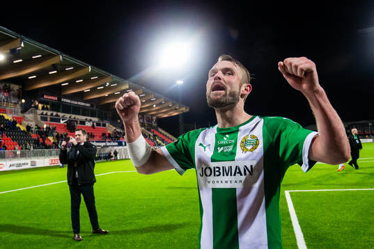 Hammarbys Mads Fenger Nielsen jublar