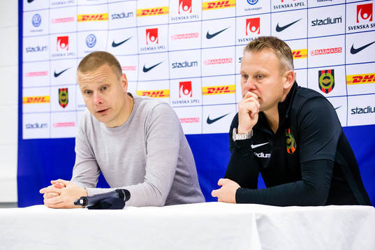 Hammarbys tränare Stefan Billborn och presskonferensen